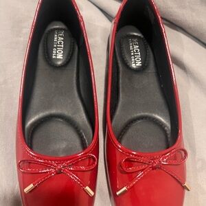 Kenneth Cole Reaction Glossy Red Flats with Bow